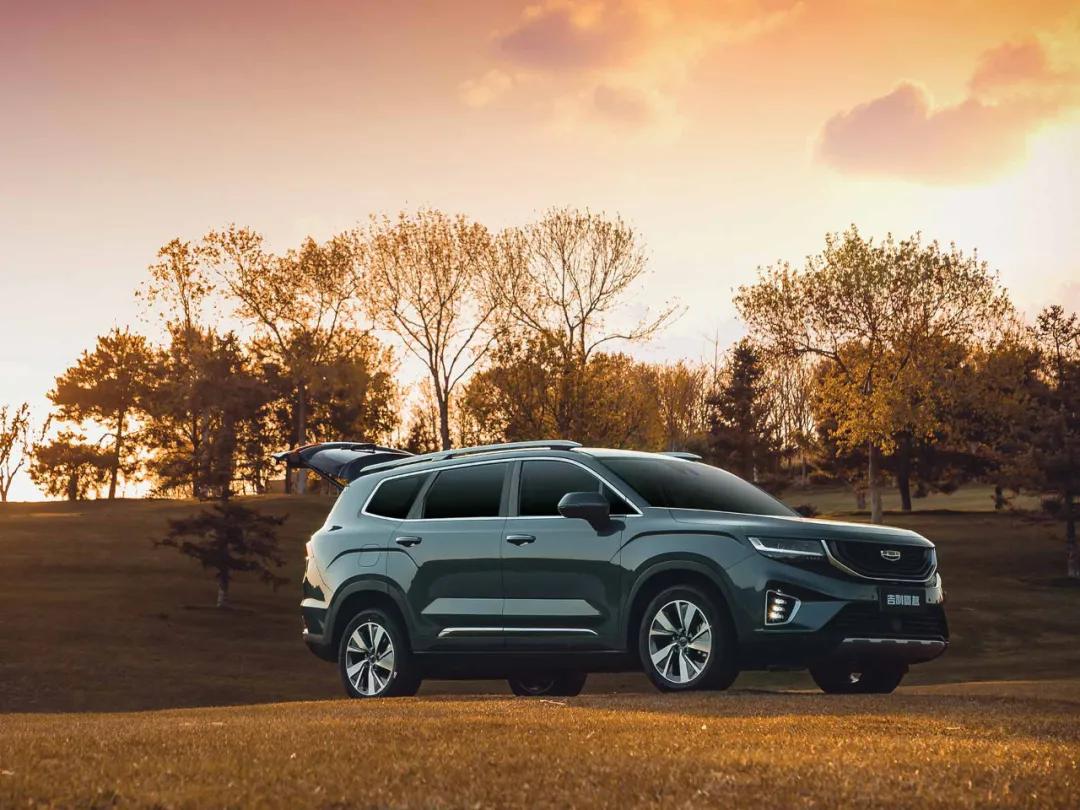 在这件事情上马自达怂了，本田威了