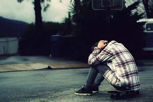 因为五毛钱把同事拉黑了,因为一点小事被同事拉黑