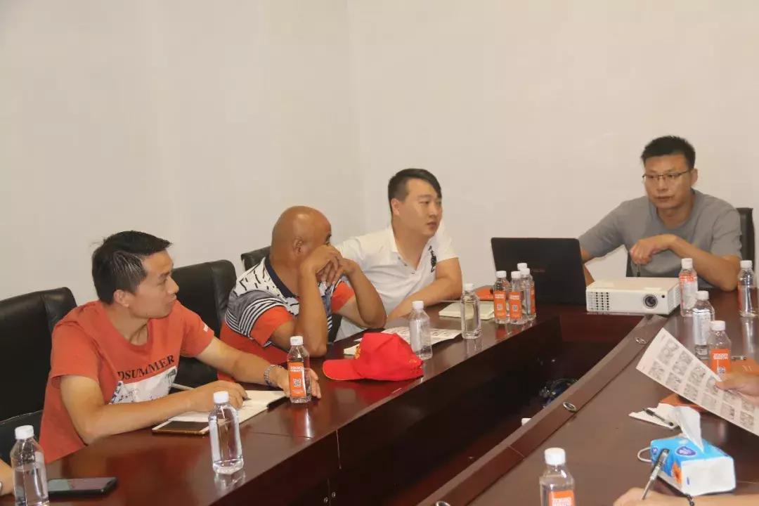 众烁云仓灯饰,灯饰现货平台招商