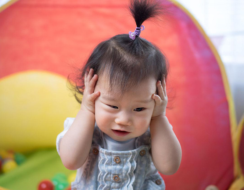 宝宝脸颊有点泛红干燥起皮,宝宝冬季脸高原红用什么护肤好