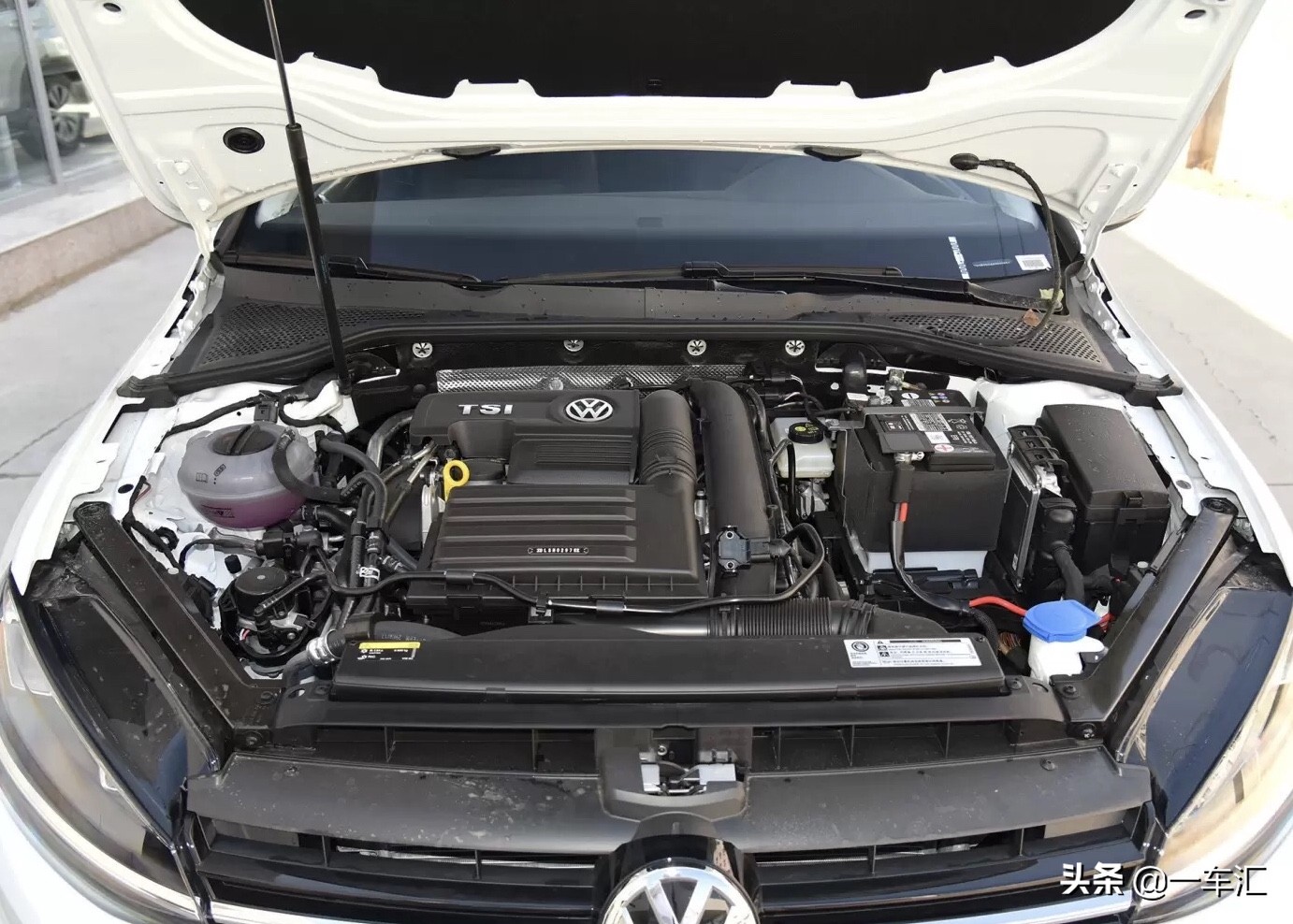 大众高尔夫200tsi2023款内饰,高尔夫2021款200tsi双离合