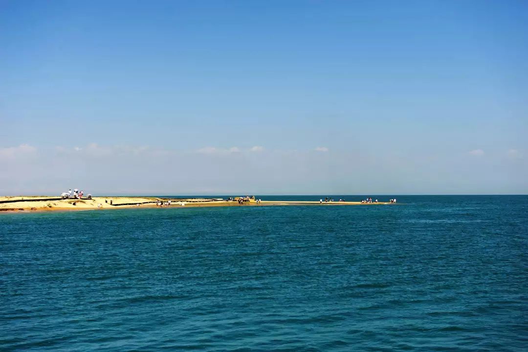 好想一起在这个古镇共度余生,我想和你去大草原的湖边是什么歌