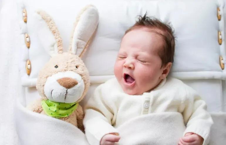 孩子得了湿疹应如何治疗与管理,父母都有湿疹怎么避免孩子湿疹