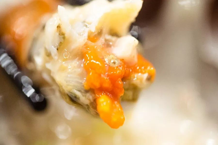 这家噗噗噗的粥底火锅店，稳就一个字