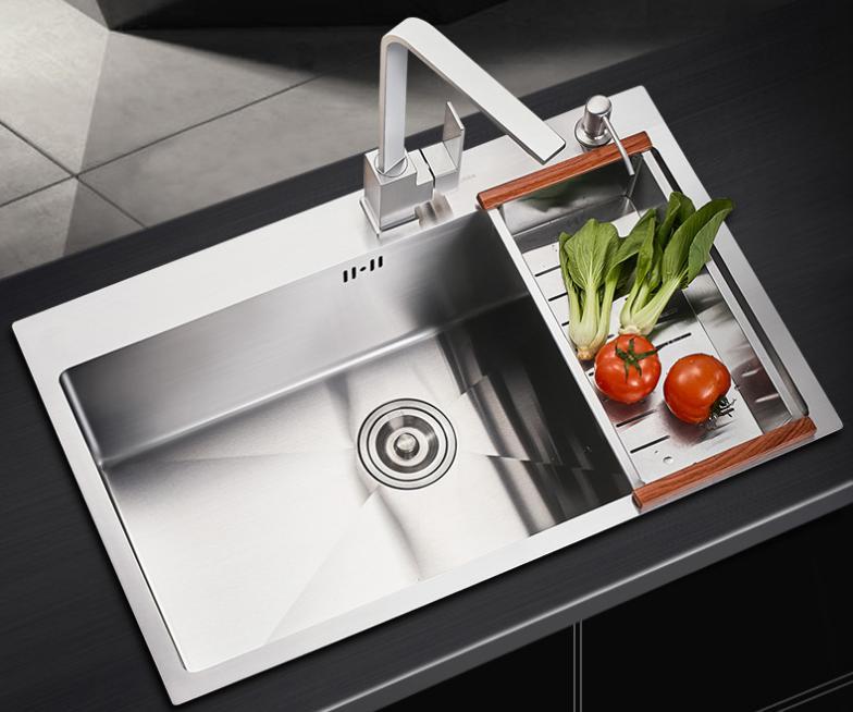 不锈钢水槽生锈怎么清洗,卡贝水槽生锈