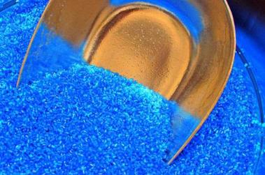 塑料由哪些成分组成各起什么作用,决定着塑料性质的成分是什么