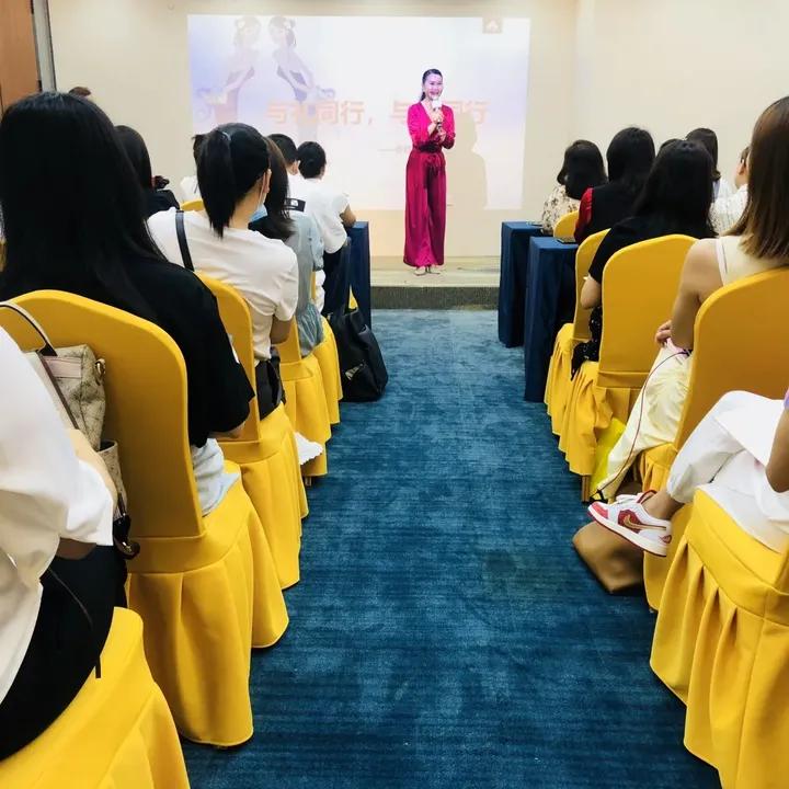 广州右脑开发加盟,广州儿童全脑开发训练