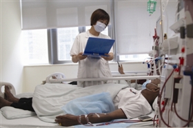 三十余载从医路诠释医者心,行医路任重而道远