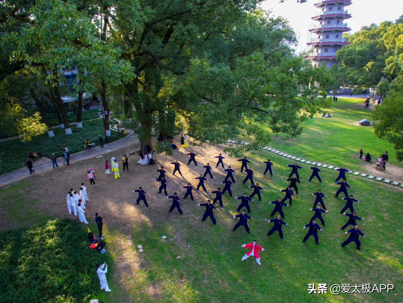 太极放松全身,太极松腰的三个简单方法