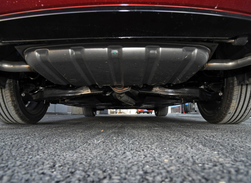 马自达阿特兹2.0l和2.5l怎么选择,天籁2.0l与阿特兹2.5l该怎么选