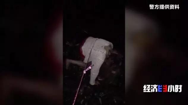 令人发指！借两万做美容后，女孩惨遭强奸，还被逼卖淫还债