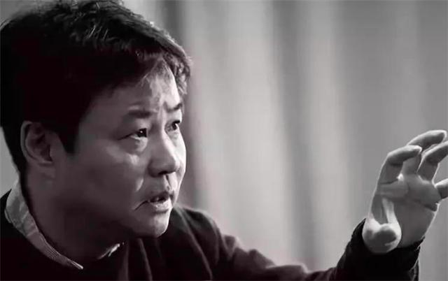 许三观卖血记的深度解析1分钟,活着和许三观卖血记的深度解析