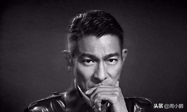 刘德华在演唱会哭的视频,刘德华演唱会失声痛哭完整版后续