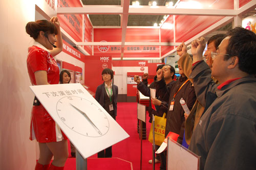 ngk和博世火花塞哪个好,ngk铱金火花塞正品价格