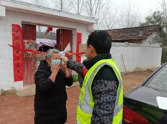 一线抗疫冲锋在前守护平安,一线抗击疫情