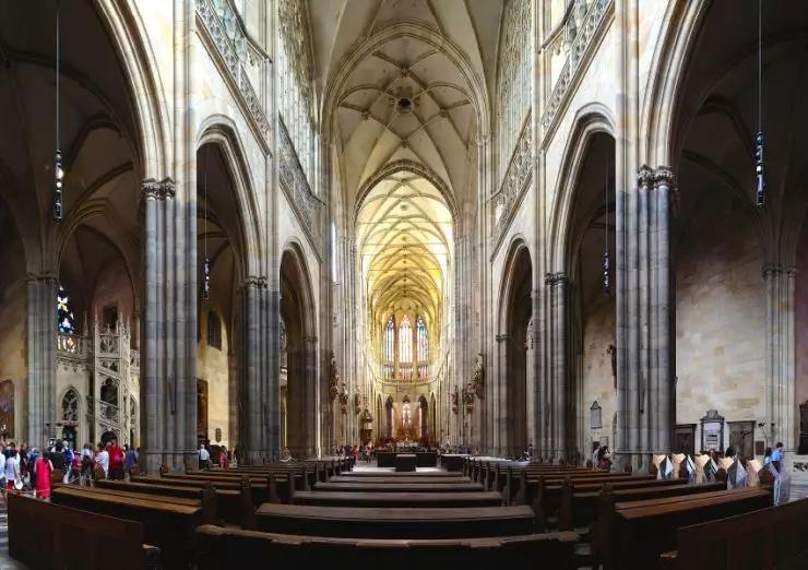 外国人为什么喜欢在游轮里玩,为什么西方人喜欢坐游轮