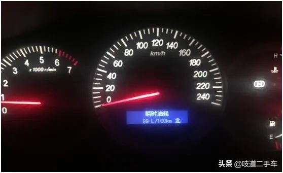 2万左右美式真皮沙发,2万开宝马奔驰