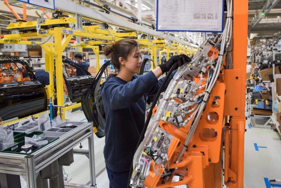 技术工人不吃香吗,为什么现在技术工人不吃香