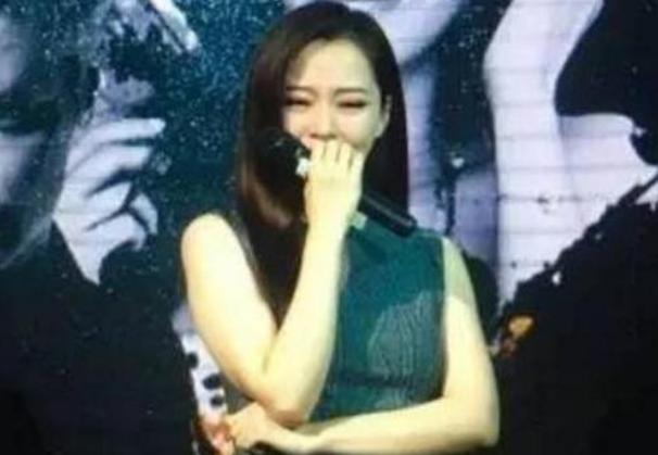 张靓颖和冯轲现状,张靓颖为冯轲付出