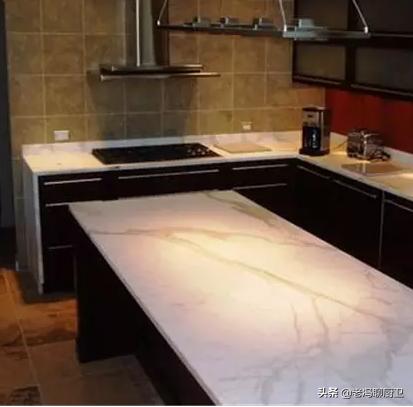 奶白纹路大理石台面裂痕修复教学,厨房台面更换需要注意什么