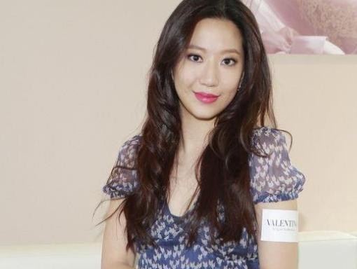 “名媛”汪圆圆，被母亲送进豪门，3年生3娃稳握继承权