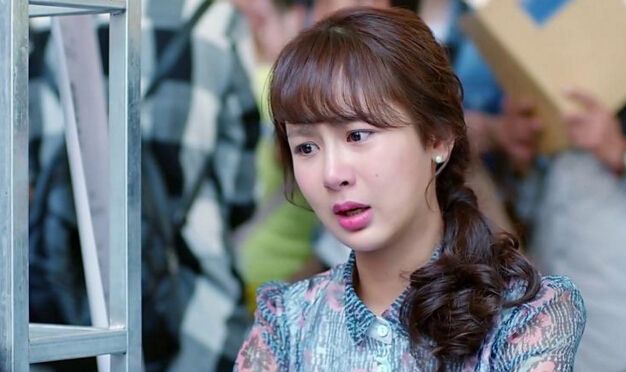 欢乐颂邱莹莹哭了白主管,欢乐颂邱莹莹碰瓷谢童