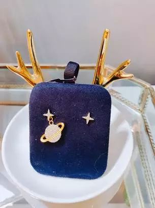 斌姐の私物｜可以素颜，但不可以没有耳环，是它让我的生活发光！