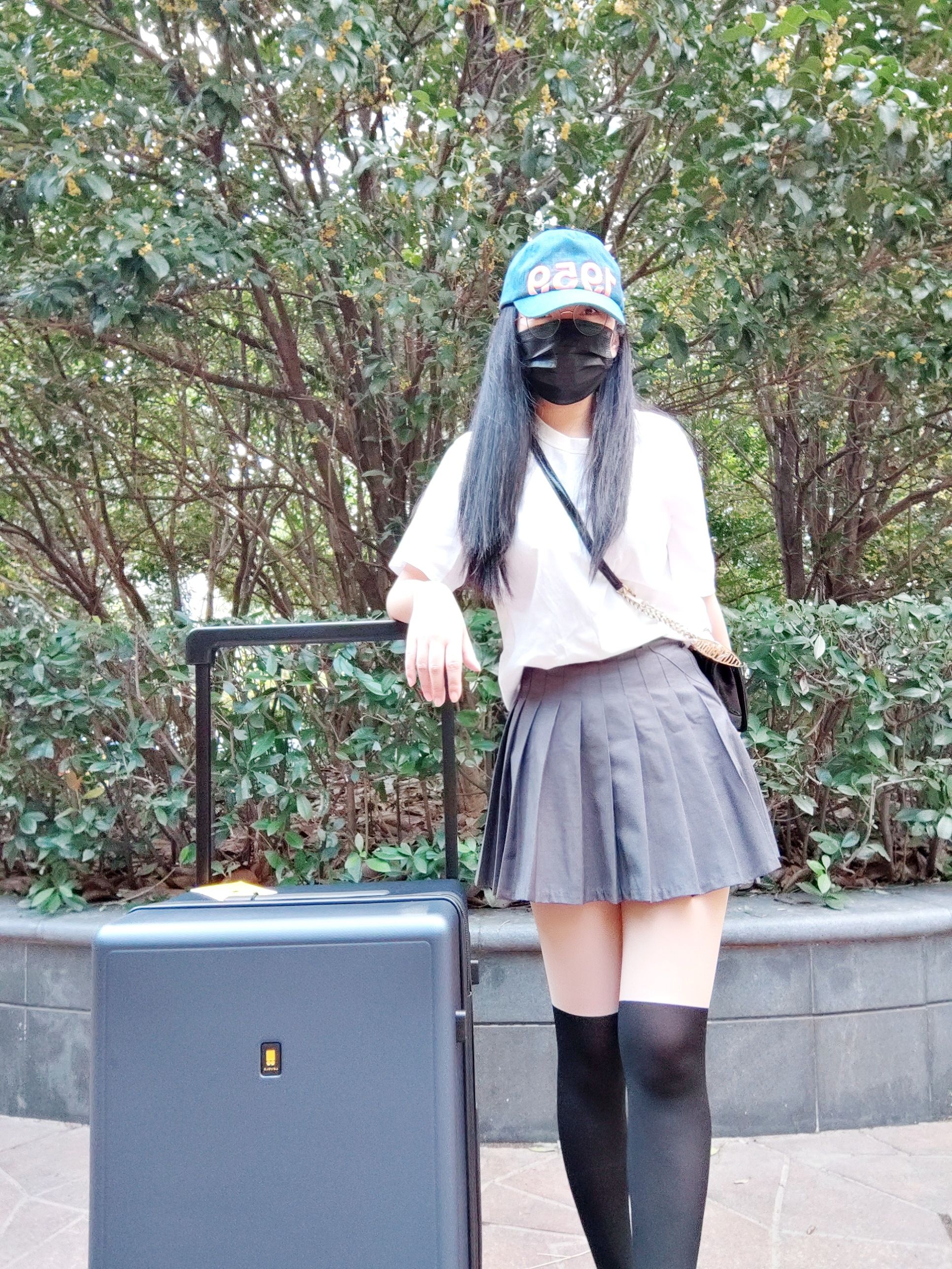 地平线8号和90分旅行箱哪个好看,地平线八号旅行箱旗舰版