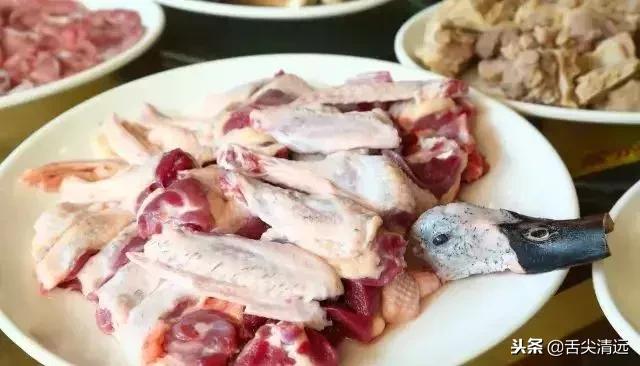 冬瓜盅火锅什么时候吃比较合适,吃冬瓜盅火锅怎么样才能让它吸住