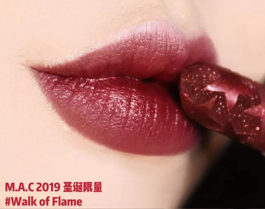 李佳琦停播都能上热搜?!这次看得我莫名心疼...