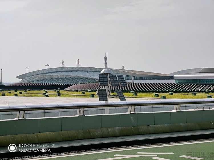 柔宇royoleflexpai2评测视频,柔宇flexpai25g折叠屏