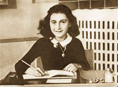 她以为没人会看她的日记，去世后却拥有了一亿读者