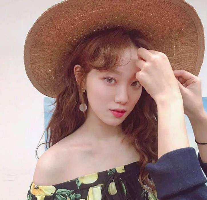 判断适合空气刘海还是漫画刘海,漫画刘海空气刘海哪个好看