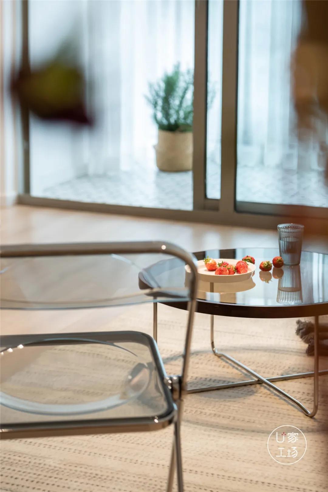 89㎡出租屋“变身”日式极简美宅，无主灯+藤编原木，玩出新花样