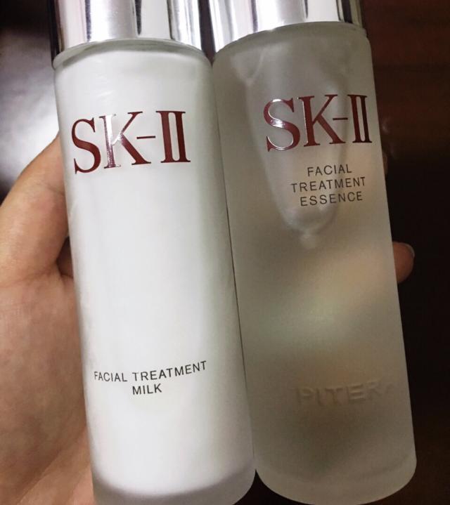 毛孔大收缩毛孔适合的乳液,哪款乳液滋润收缩毛孔