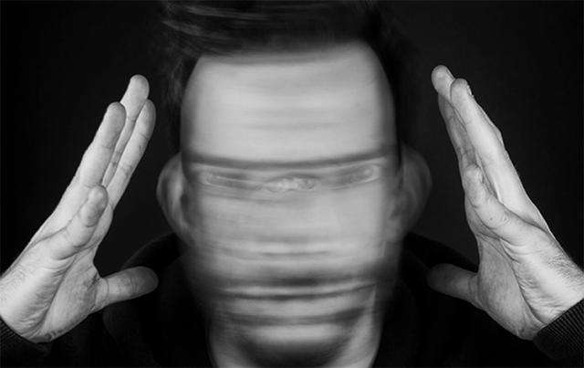 一个精神分裂的人觉醒了24个人格,4岁女孩分裂出1000种人格