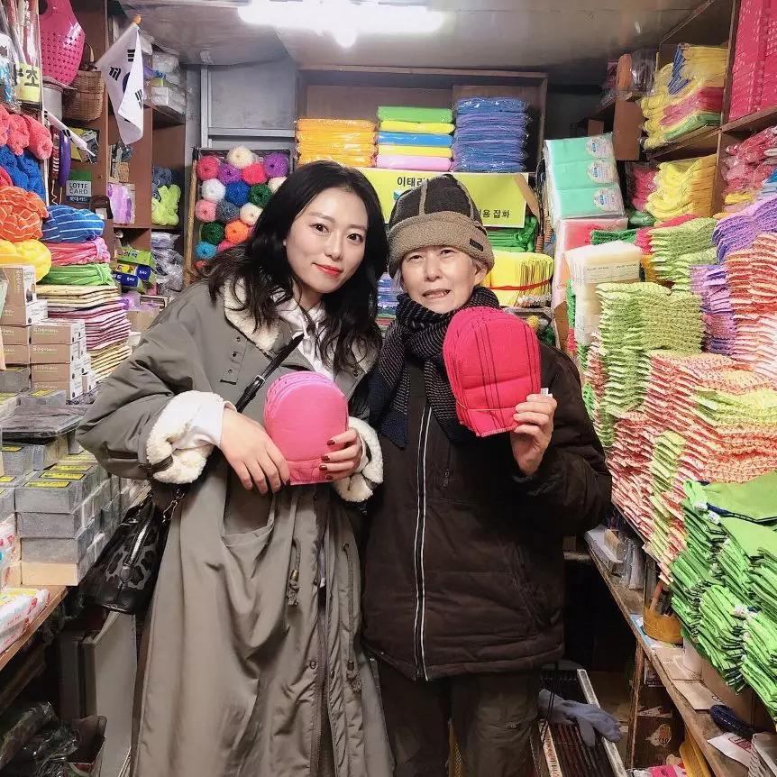 27岁东北国企女白领兼做代购，帮韩国老奶奶卖爆搓澡巾，月销三万