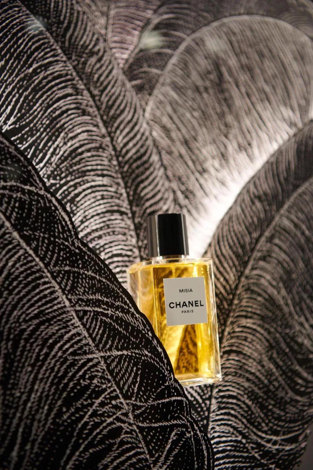 玛丽莲梦露香奈儿5号香水,玛丽莲梦露用的哪款香奈儿5号