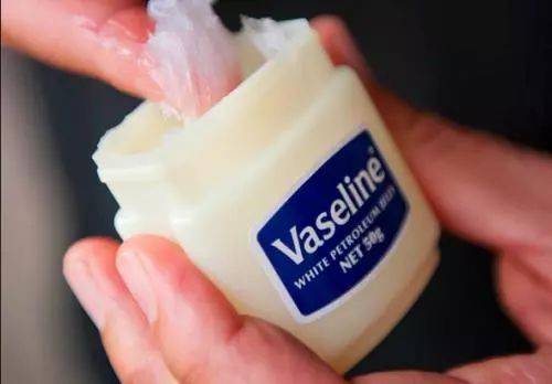 凡士林存在的缺点,凡士林本来是什么