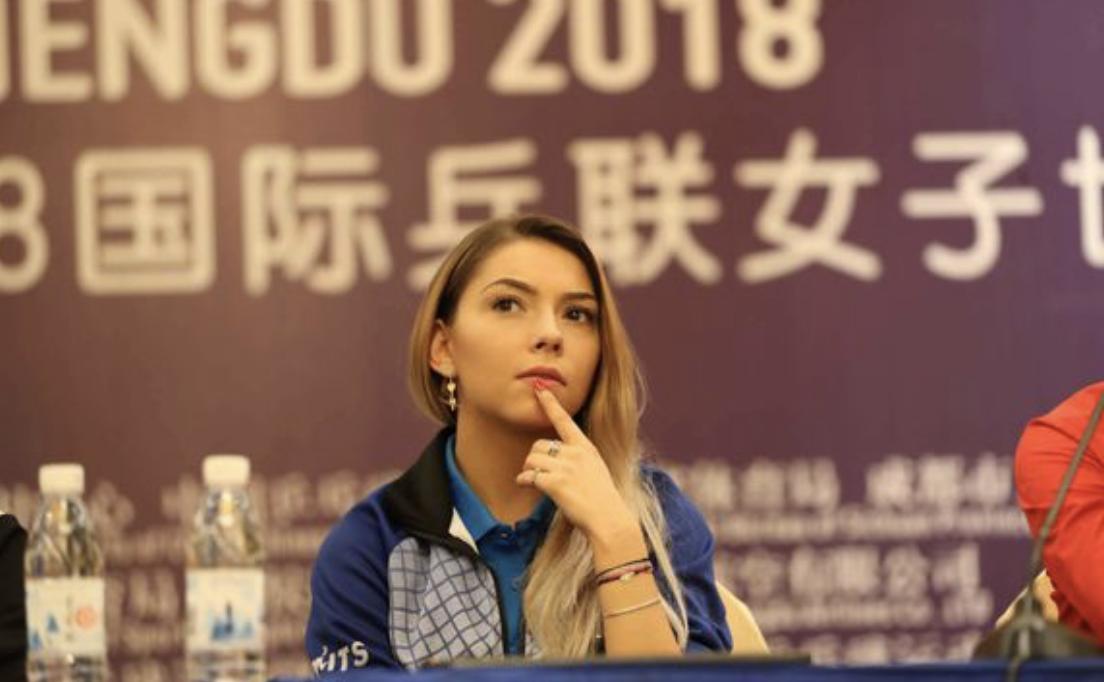 20岁就横扫欧洲乒坛，身材傲人穿吊带装打球，新一代乒乓女神！