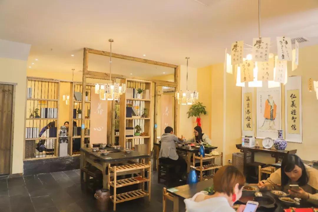 四川火锅与重庆火锅的历史,四川火锅和重庆火锅哪个更正宗