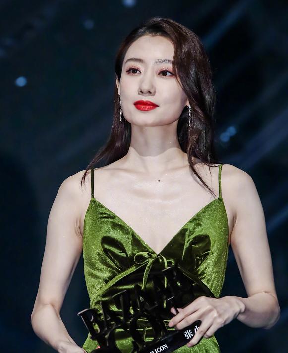 兰玉婚纱照,兰玉设计了婚纱好看吗