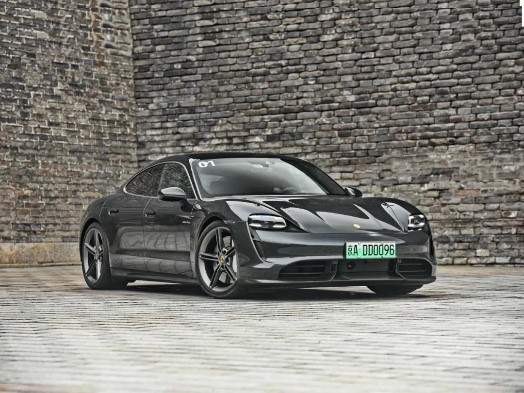 60多万事故车,特斯拉保命