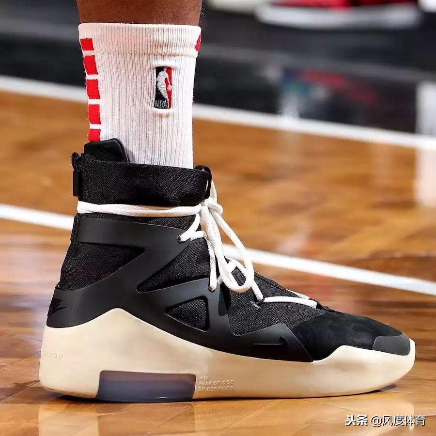 有了小黑红、小扣碎、小闪电系列高帮鞋就更容易成为“鞋王”吗？