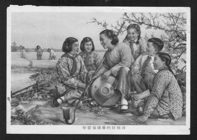 上世纪50年代,给毛主席点烟的女知青,如今怎么样了?