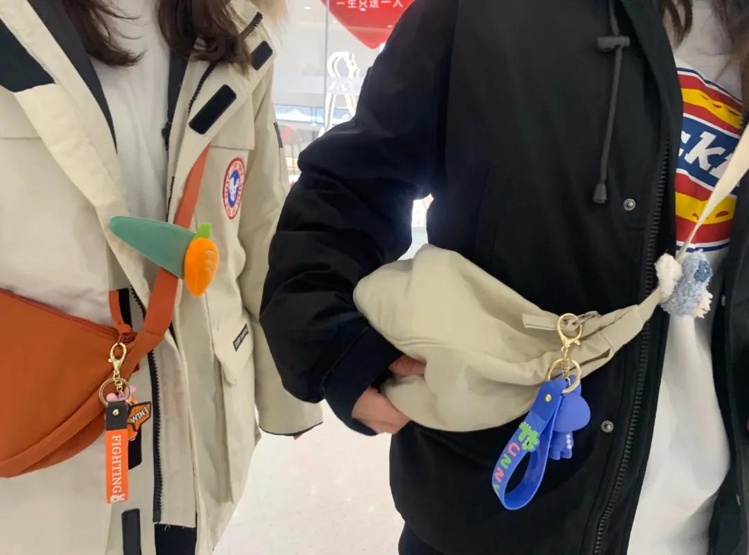 最近被日本妹子疯抢的这些包，和我们到底有怎样的审美偏差啊？