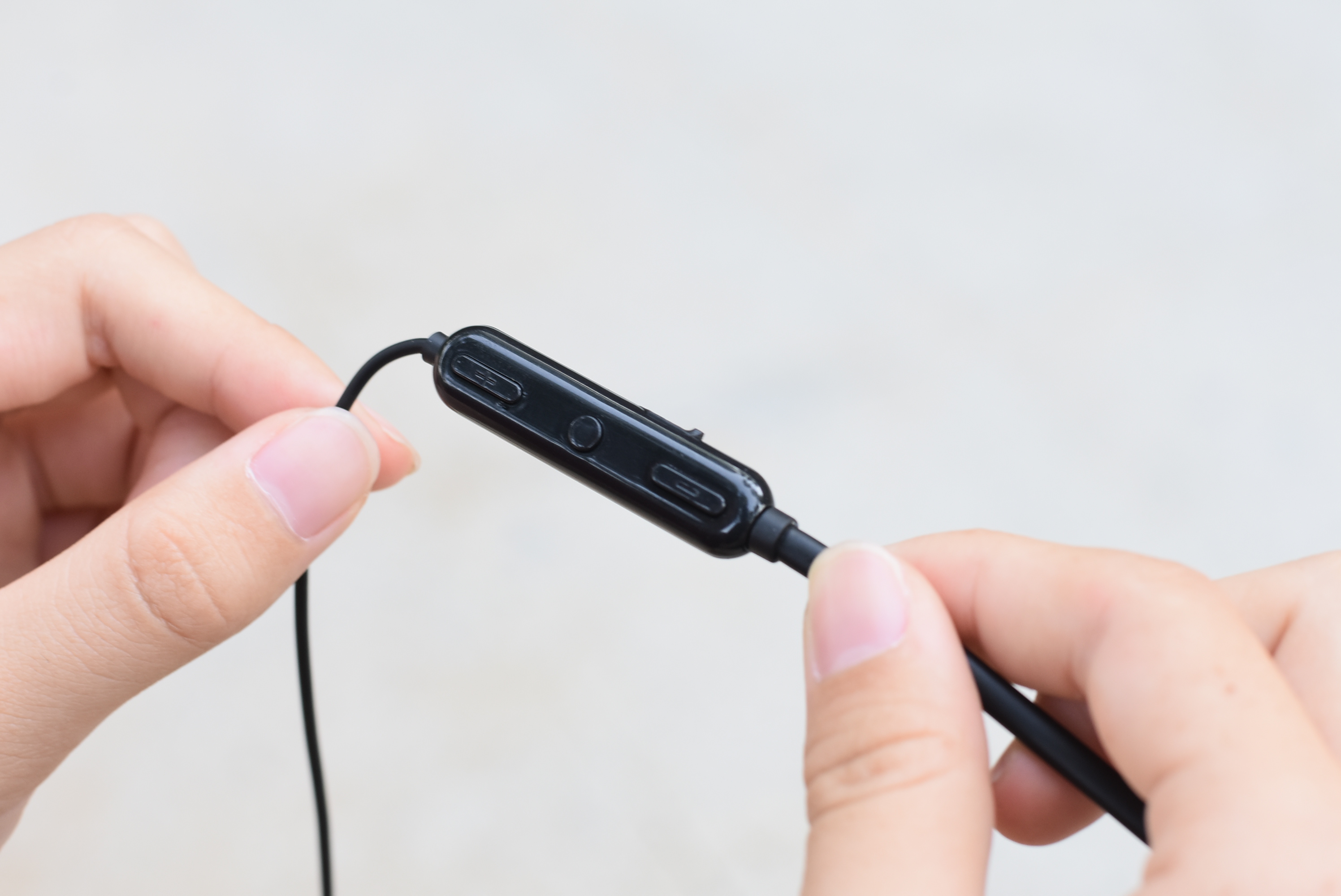 爱国者s55和爱国者w03哪个好,爱国者蓝牙耳机sa03