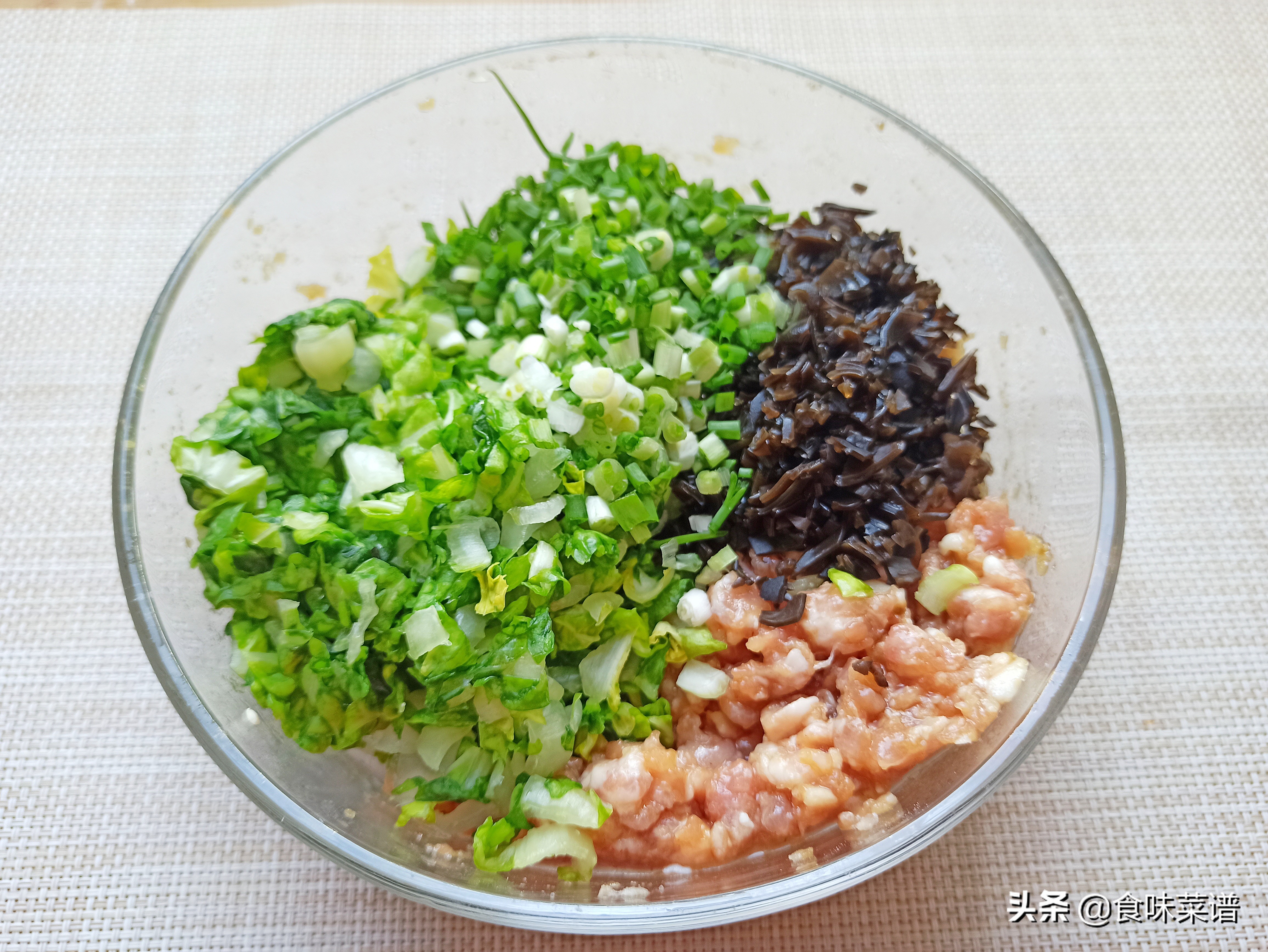 馅饼怎么和面又软又好吃,馅饼怎么和面做又软又薄又好吃