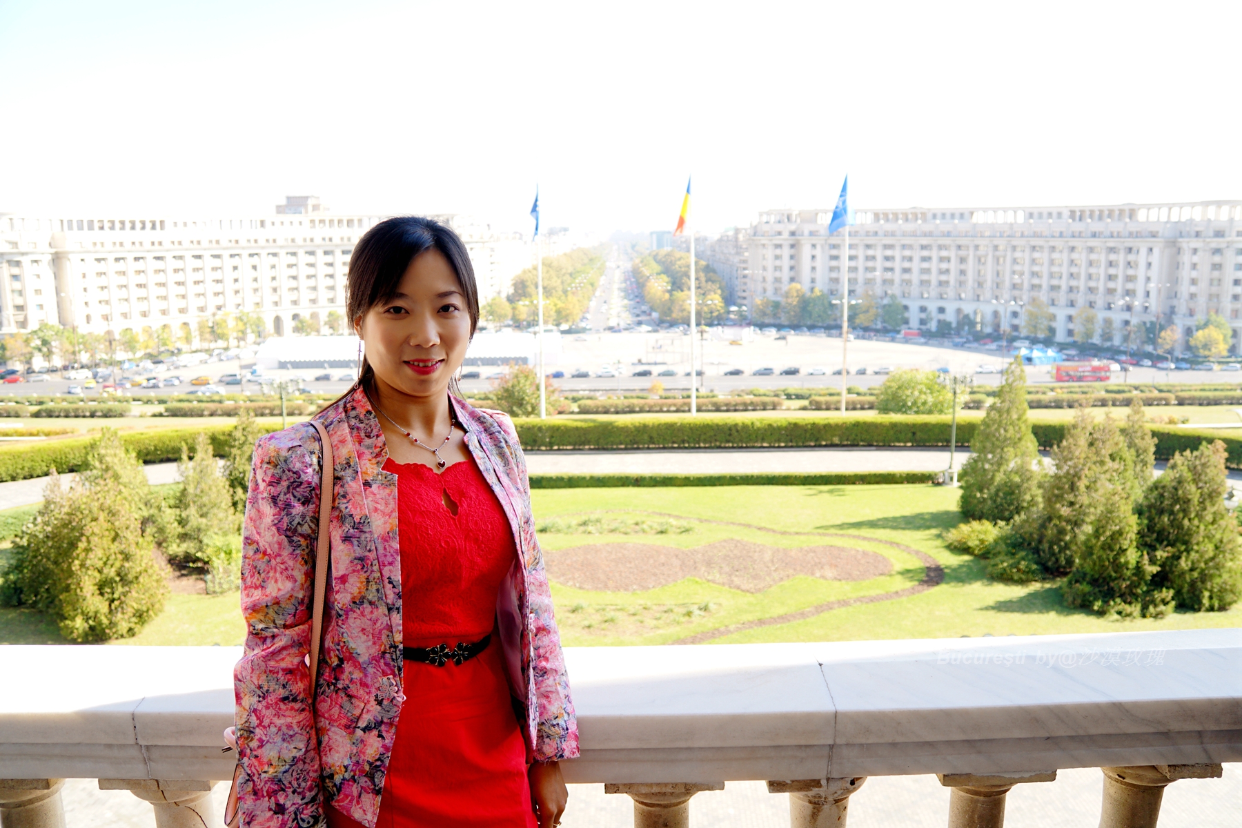 耗资100多亿的建筑里面非常壮观,耗资2亿最丑建筑