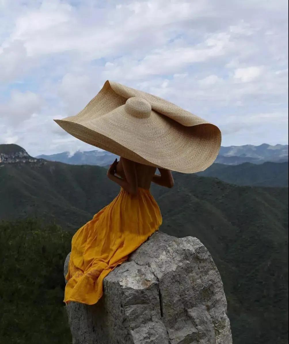 好物丨Jacquemus:从无名小镇闯入世界,南法农夫的时尚逆袭